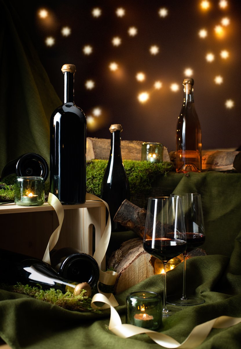 DynamicVines's tweet image. Let the festivities begin! Shop our #Festive #WineBoxes &amp;amp; #GiftVouchers online now -&amp;gt; dynamicvines.com