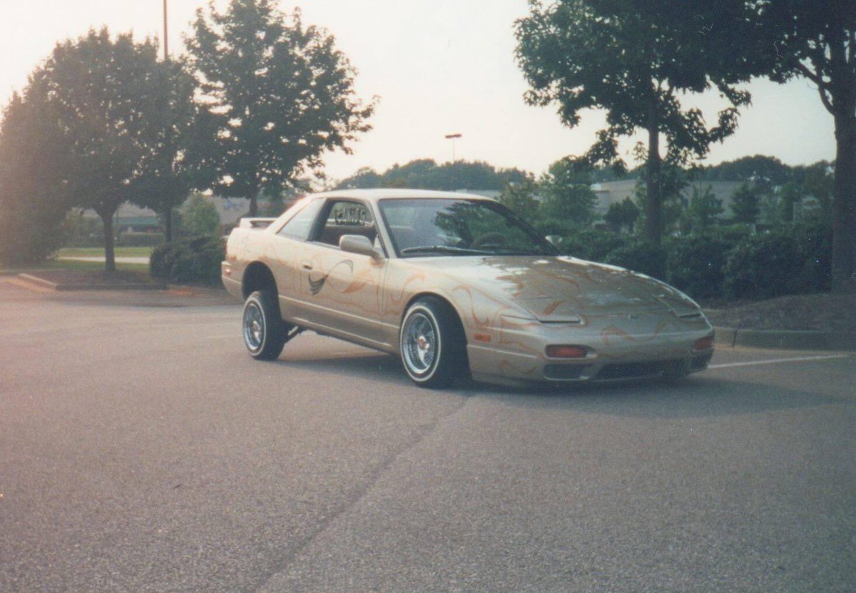 BotLowrider's tweet image. ワンビアのローライダー😎