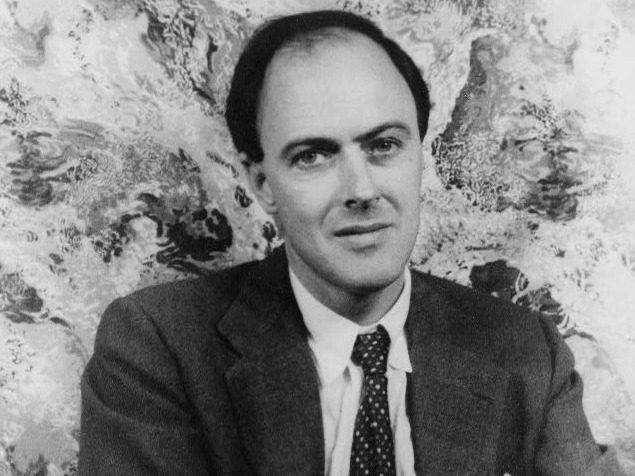 Family of children's author Roald Dahl apologize for anti Semitic remarks