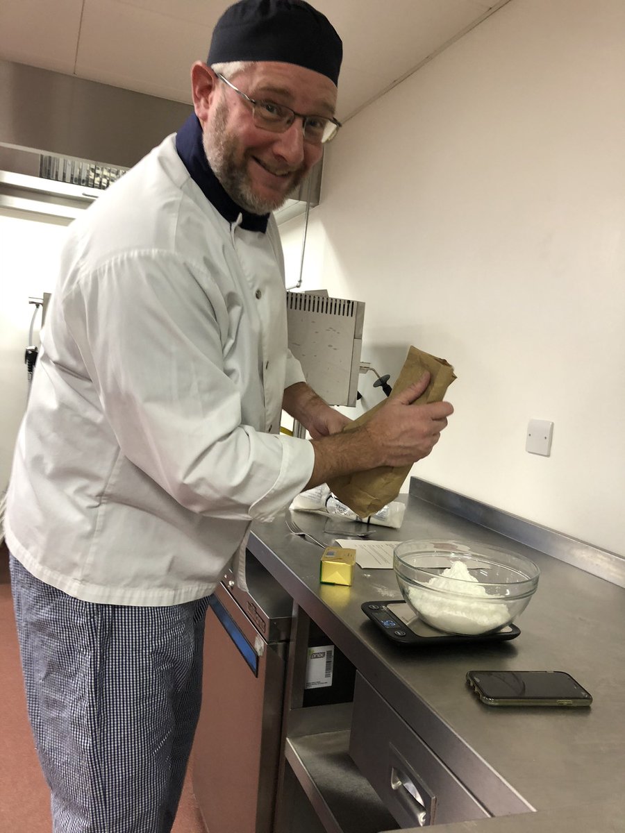 CO_FSTW's tweet photo. ✨ FSTW Command Group team building event.

Here they are contributing to the #DSL Bake- off 🧁

#DCLPA #Bakeoff #Christmascakes #Royalnavy #Army #Royalairforce 

@ComdtDsl @ArmySchofEdu @DclpaP @CO_WDSB @DCLPA_HQ @CaldicottMike https://t.co/cnFNehHJPg