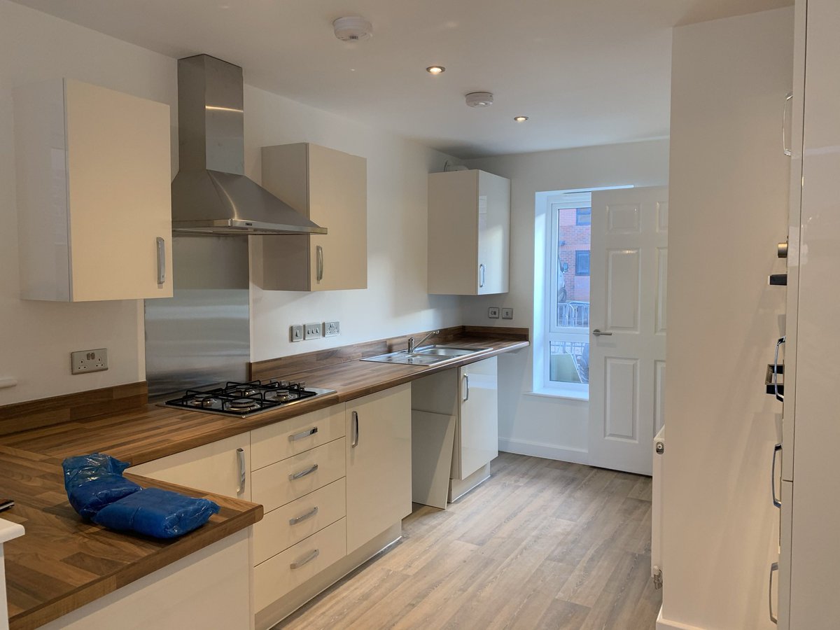 Daryl_Onward's tweet photo. Our show home at Sycamore Gardens is underway with the carpets being fitted today and furniture installation this week, so excited to see the end result 🤩🏡🎨🛋🛏 #EllesmerePort #Showhome #3storey #newbuild #smelloffreshpaintandcarpet https://t.co/DvemoJLnD0