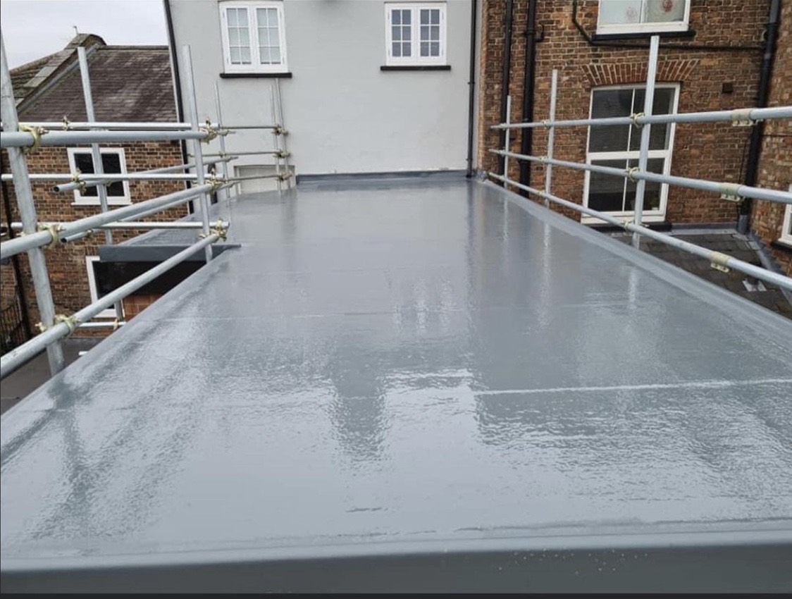 TopsealSystems's tweet image. Take a look at the difference between this old felt roofing and the freshly installed Topseal applied roof. Great work from Norfolk Flat Roofing Solutions - their customer will be enjoying total peace of mind for decades with their guarantee.  #grproof #fibreglassroof