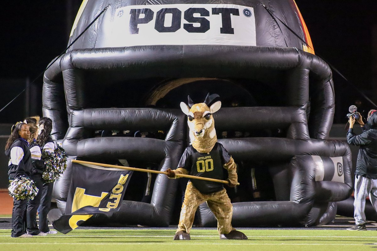dctf's tweet photo. Is there a more dominant team in the state this season than Post?

The Antelopes have outscored their last three playoff opponents 162-6 👀

They're averaging 53 ppg and giving up only 4 ppg 😱

Since Oct. 16, they've only given up... 6 POINTS 🧐

#txhsfb #txhsfbplayoffs https://t.co/qqMuM0Y8fF