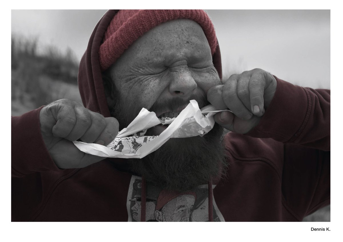 DA_Rostock's tweet photo. Papier kann einfach so schön sein. Ein Fotoprojekt unter Leitung durch Thomas Häntzschel. Sau geil!

#Designakademie #Rostock #Papier #Fotografie https://t.co/CDCGAdQ65u