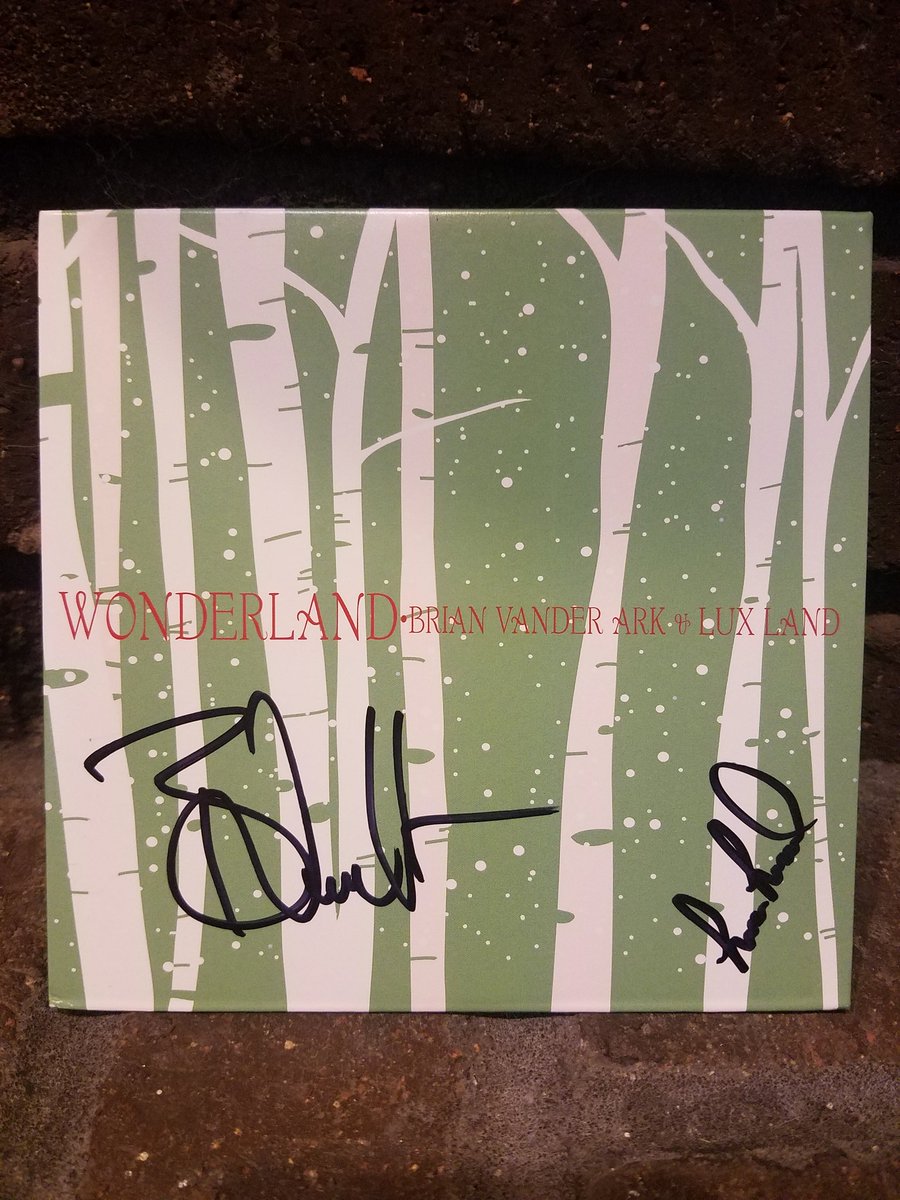 BrianPiotrzkow1's tweet photo. I can confirm that the Wonderland CD is an enjoyable holiday album made by Brian and his wife, Lux.
#BrianVanderark
#Wonderland https://t.co/SO4F1G7BEk