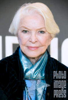 Happy Birthday Wishes to this Screen Legend the lovely Ellen Burstyn!             