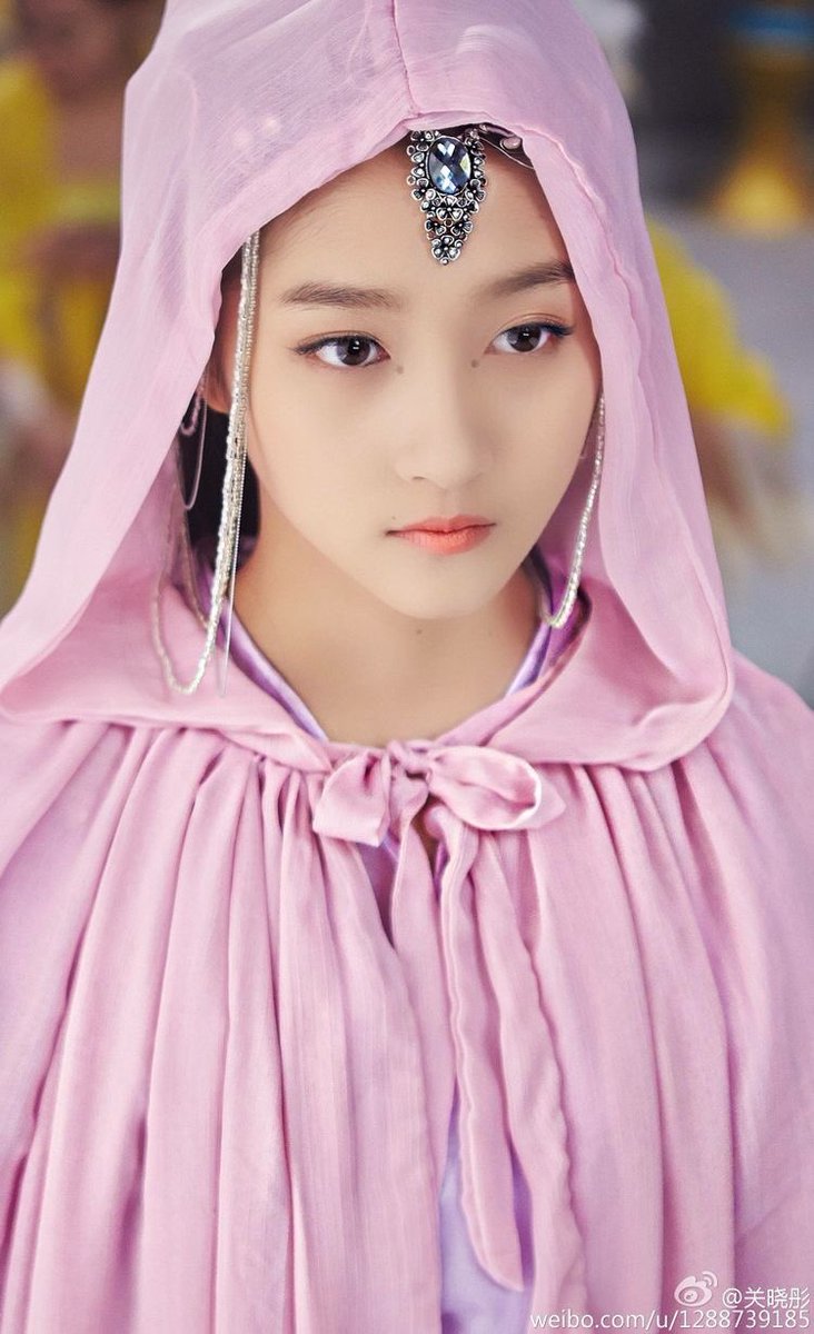 Guan Xiaotong as Ban Yue