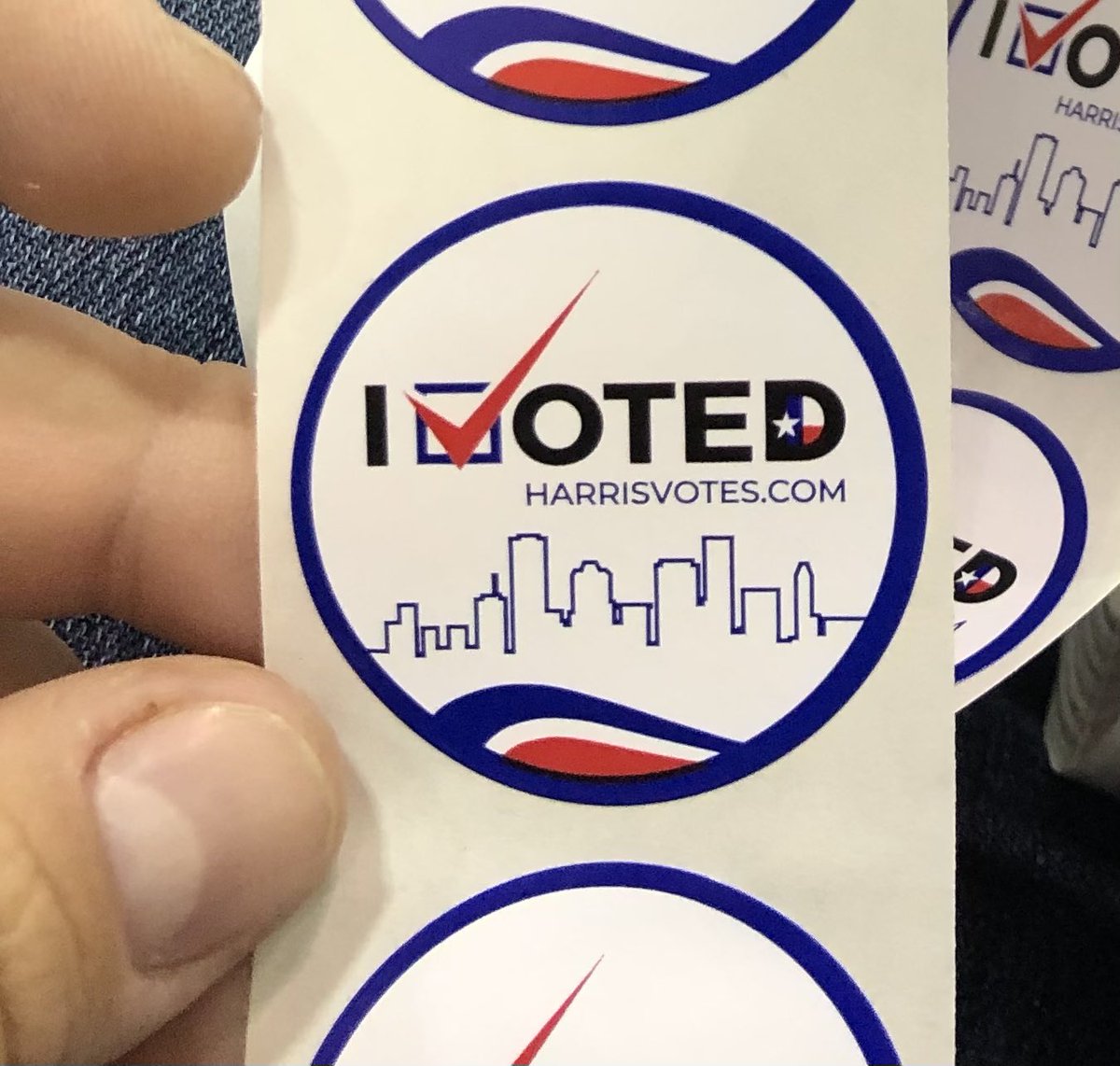 So come on out today (12/7), tomorrow (12/8) and Election Day (12/12) to show that  #HarrisVotes in local elections!