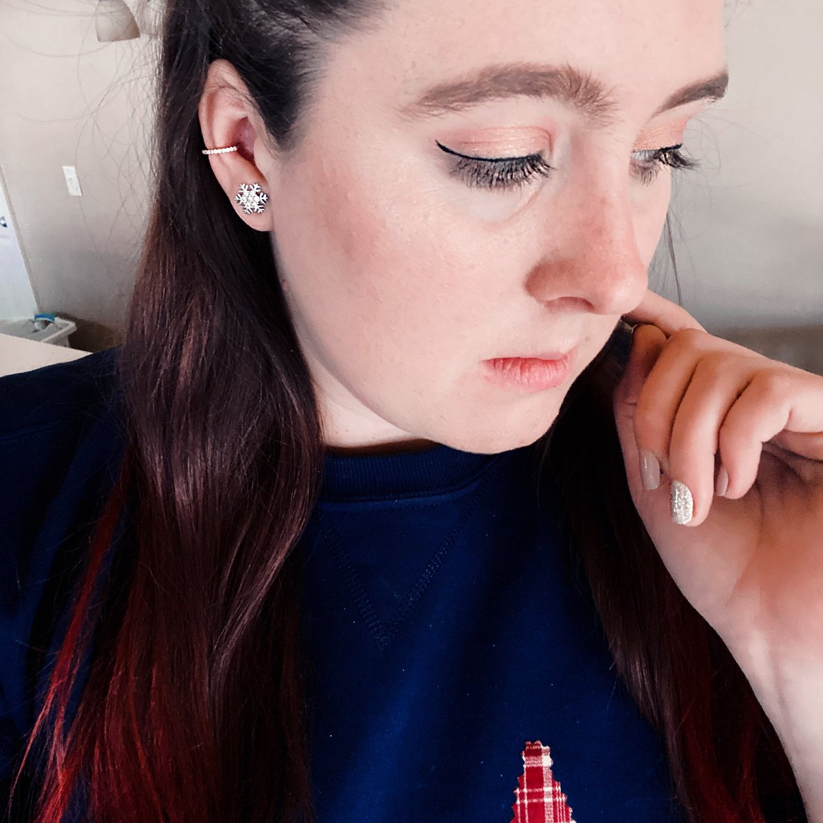 But snowman can’t talk. Ha, come on now, what’s the joke? Could I really be alive? -Frosty the Snowman(the glamor shots with Deb pose is sending me for some reason )