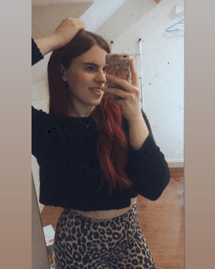 A lot more hair now 😂 but also a lot happier in myself 🥰 (missing a Pit and Pendulum night though!)
#throwback #2019 #2020 #redhead