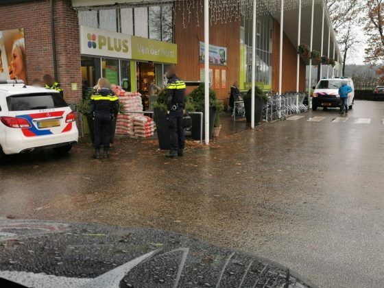 Portemonneedieven in Elspeet op heterdaad betrapt bit.ly/3quMiGO