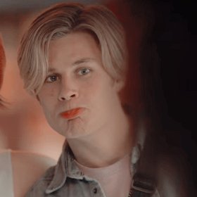 how to make your twitter gay : a thread <3