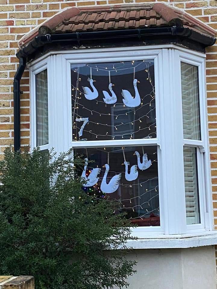 missie17's tweet photo. @hmprimary Two windows at two different houses today - one photo taken before it was light and one after:
Seven swans a-swimming
#12DaysOfMaynard #Awesomestow https://t.co/4x8IqVj4xZ