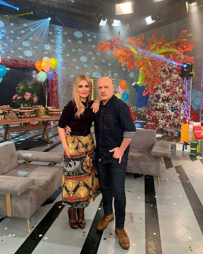 Τραγουδήσαμε, γελάσαμε, και περάσαμε τρομερά στη σημερινή εκπομπή του <a href="/nikosmoutsinas/">Niko Moutsinas</a> με την @natasatheodoridou ❤️
Ευχαριστούμε <a href="/kalomesimeraki/">Μαύρα Μεσάνυχτα</a> ☺️

#NatasaTheodoridou #KaloMesimeraki #skaitv #HeavenMusic #MusicMadeInHeaven instagr.am/p/CIgHfW5gVRr/