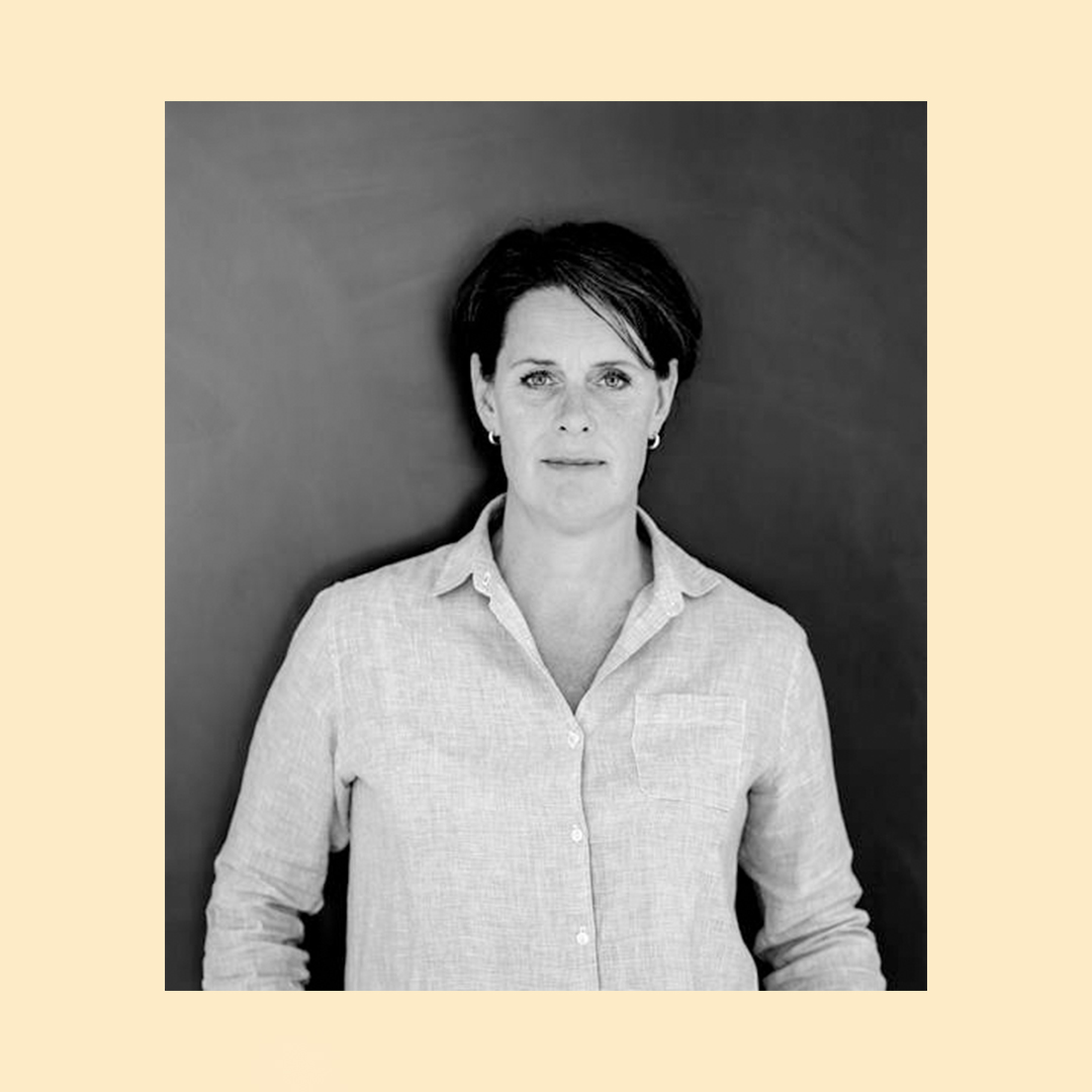 Ornamory's tweet photo. How to make international connections? ✨ Stars of this week’s #MakingTheMarket: Lunch Break Talk –
@HolleinLilli @mirkku_kullberg and @manyau_helsinki
Register for the event on Dec 9, 12 PM EET: https://t.co/9fclA3FR8m.
@finnlandinst @InstFin @finncultblx @okmfi https://t.co/k8KJZfEnNE