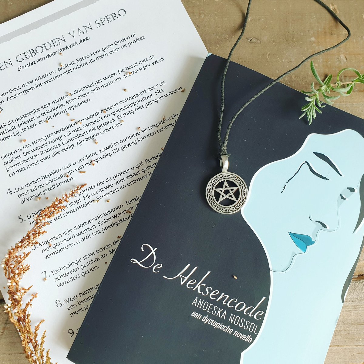 julielocktree's tweet photo. Yesterday I wrote my first review for a #BlogTour !!! I am so happy 😁

https://t.co/DbspxvjsEO 

Mijn eerste review voor een blogtour!!!  Super blij mee😁 

#book #BookTwitter #bookblogger #bookreviews #boekenblog #boek #boekrecensie #boekenblogger #blog #blogger https://t.co/lzr3So91qQ