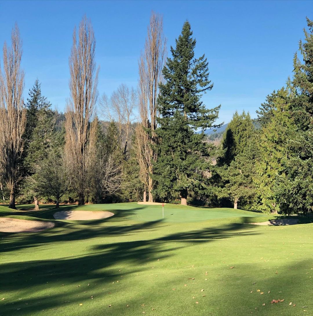 LedgeviewGolf's tweet photo. Reposted from Mark:
βGreat December weather.. gotta take advantage and get some swings in.β
#LedgeviewGolf
https://t.co/TPKfTy3XHO https://t.co/CZn9BiC6zL