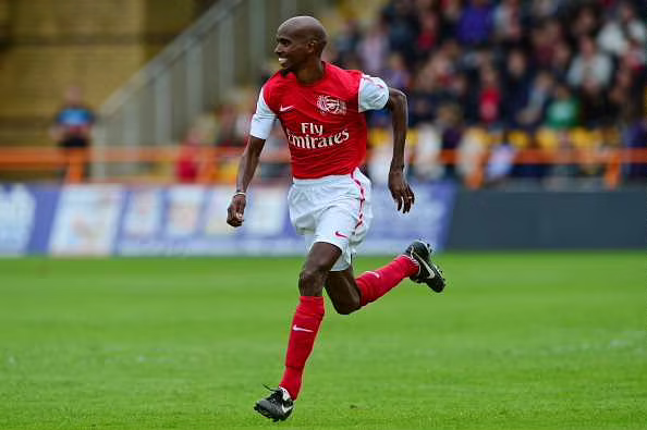 #137Growing up in England after moving from Somalia, Mo Farah had to work in McDonalds to support himself. An athletic kid, he wanted to harness his skills and represent  @Arsenal one dayGuess that dream of his didnt materialise for good- football's loss became Athletics' gain