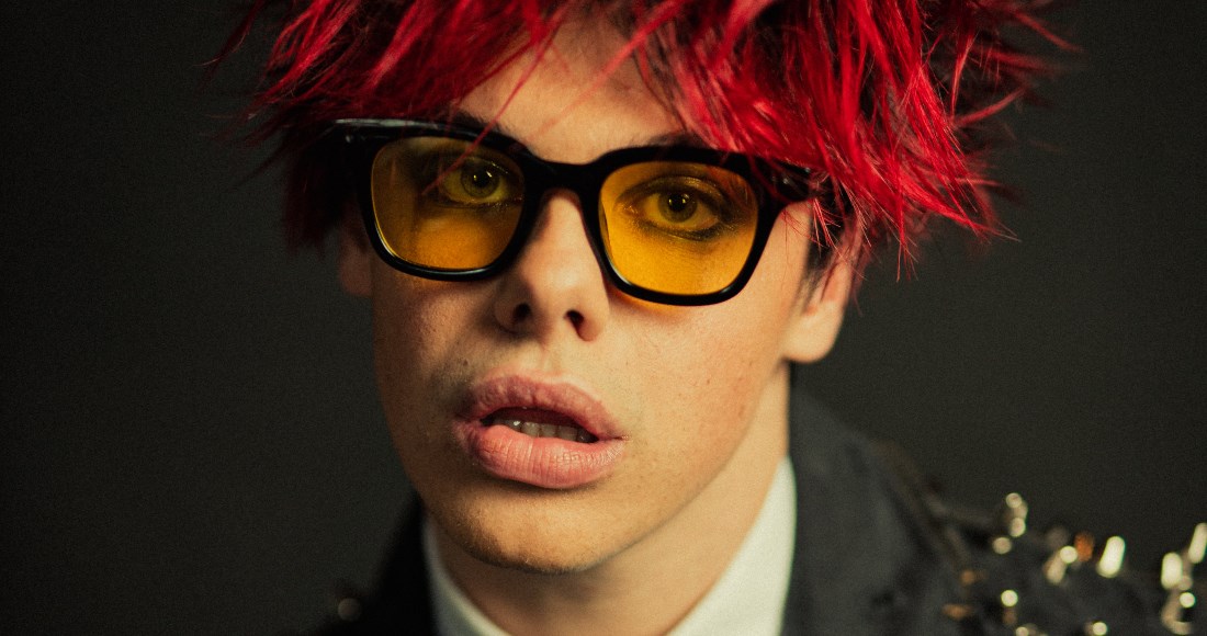 officialcharts's tweet image. Official Chart Update: @Yungblud heading for first UK Number 1 album with Weird! bit.ly/3oyDuy6