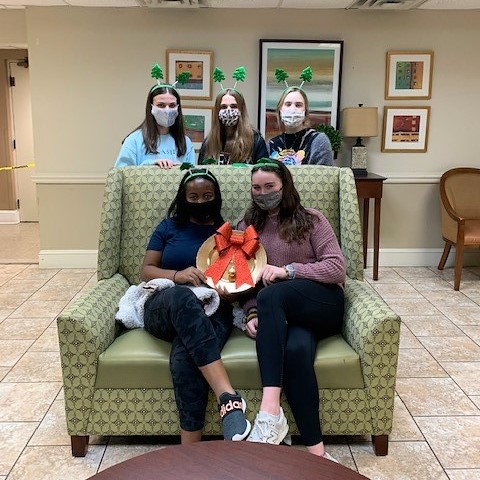 VOASCLA's tweet image. The National Charity League's River Road Chapter helped spread some Christmas cheer this weekend at our Oak Park Plaza community! While socially distancing, the girls decorated the doors of our senior residents with Christmas wreaths! We are thankful for their support!