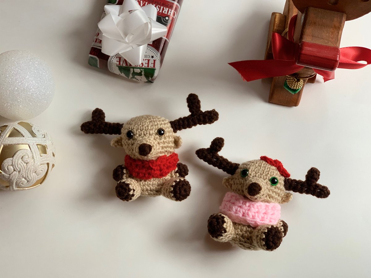 MagickLoops's tweet photo. 𝘏𝘢𝘱𝘱𝘺 𝘔𝘰𝘯𝘥𝘢𝘺!

Shipped off these cute little Christmas Moose/Reindeer! Aren't they adorable??

These little ones are 4 inches tall &amp; the perfect little stocking stuffer. Custom color scarves &amp; child proof eyes are also available! DM or email us for more information! https://t.co/sRA2bgvRkU