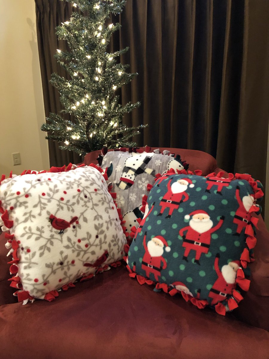 KoiCreations's tweet photo. We have a fleece sale! 20% off Fleece tie blankets and Throw Pillows! Order yours quick for the holiday rush! Link in bio. #etsysale #sale #etsy #etsyshop #SmallBusiness https://t.co/U4W3NBWcNC