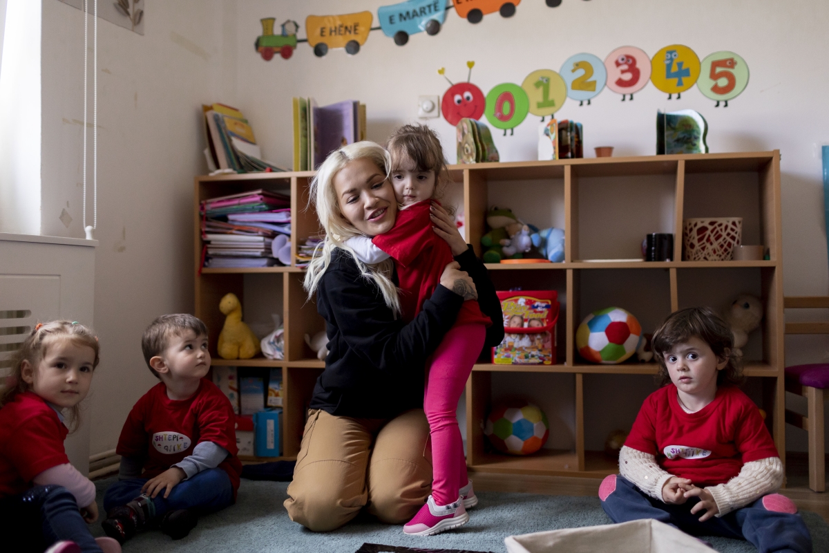 UNICEF – Rita has supported UNICEF since 2013. She was featured in the ‘No Place Like Home’ campaign to raise awareness to the crisis in Syria. She has also visited & supported the work of UNICEF in Kosovo.
