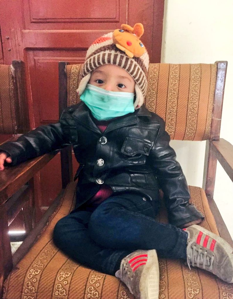 AcGupis's tweet image. It's very delightful to see #littleAngle  wearing a mask. Though I am sure he barely knows the gravity of his kind gesture, yet he's playing his part to make society a better place to breath in &amp;amp; live in.
Let's play our parts too.

#LittleWarrior
#WearMaskProtectLife