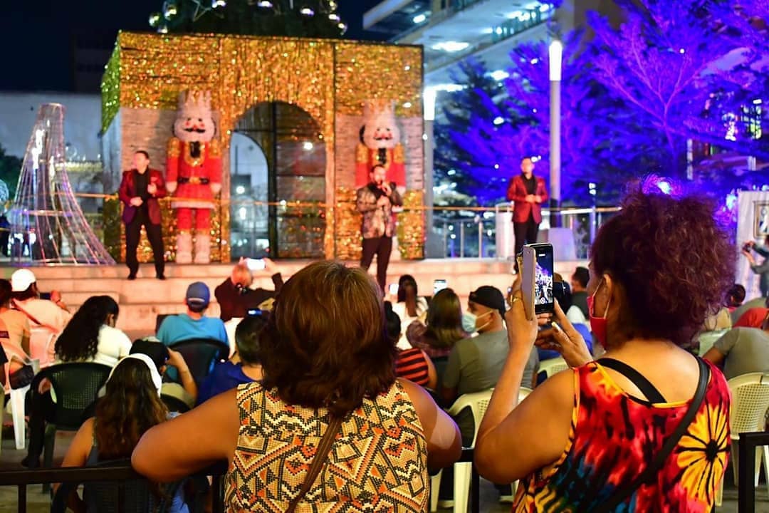 OPUS503's tweet photo. Gracias San Salvador por una gran noche este pasado 5 de diciembre en la Plaza Morazán.
Nos la pasamos fantástico junto a todos ustedes.
#ElSalvador #SanSalvador #OPUS503 https://t.co/WrlDhfVQus