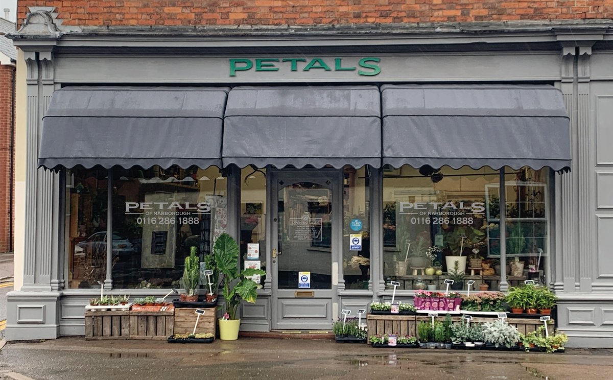 jmd_design's tweet photo. NEW WINDOW SIGNAGE FOR LOCAL FLORIST

I recently designed, produced and fitted the new window signage for Petals of Narborough. 

For further information on printed or vinyl cut stickers or signage or to request a quotation for any design projects please give me a shout! 📢 https://t.co/IIgO8U0Pic