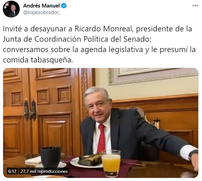 TabascoHOY's tweet photo. #Relevate⚡| El mandatario @lopezobrador_ invitó a @RicardoMonrealA de la Junta de Coordinación Política del Senado, a dialogar sobre la agenda legislativa, ahí el Ejecutivo señaló que presumió la comida tabasqueña. 🇲🇽

🎄https://t.co/XgVUDq3Q3S https://t.co/eXsrHeB0Kt