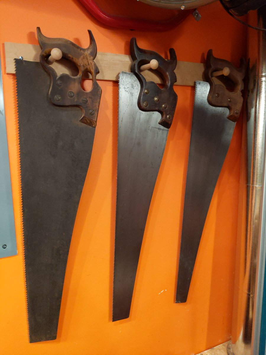 What didn't make the tool chest? Well obviously my power tools aren't in here, but the primary hand tools that did not fit were my full sized panel saws, which hang on the wall behind my bench.