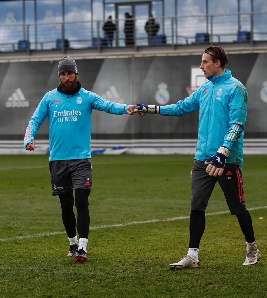 Con Capitán 🤜🏻🤛🏻 @SergioRamos 

🛡 @realmadrid
🏆 @championsleague

#RMCity #HalaMadrid #match #RMUCL #focused #UCL #goalkeeper #тренінг #слідувати #чемпіонськаліга