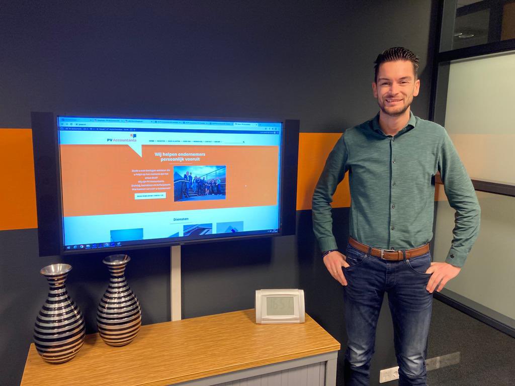 Proximare tweet media