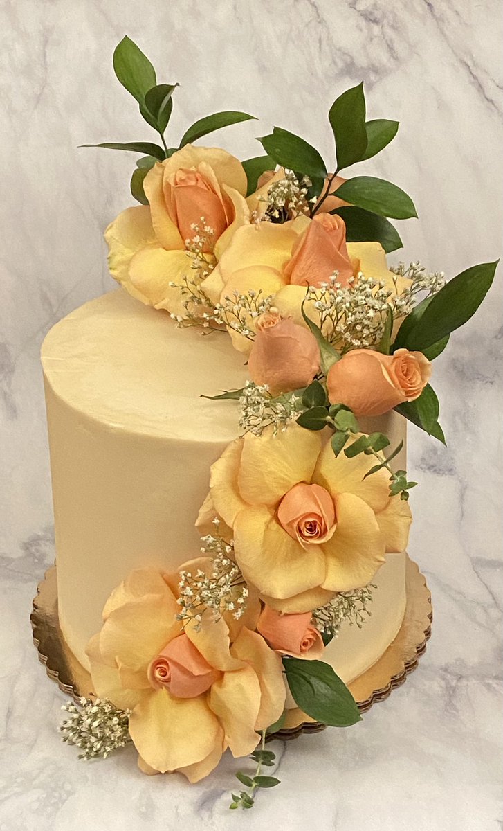SweetValentineB's tweet photo. We’re just peachy and happy to bake for you. 😊 

DM or text for info 📱 
#ValentineBundts #Bundt #BundtCake #BundtBaker #LosAngeles #Top25Baker  #LABaker #Bundts  #Celebrate #Birthday #Anniversary #Holidays #Christmas #Sweets #Treats  #SweetValentineBakery https://t.co/mdzFyeRnLV