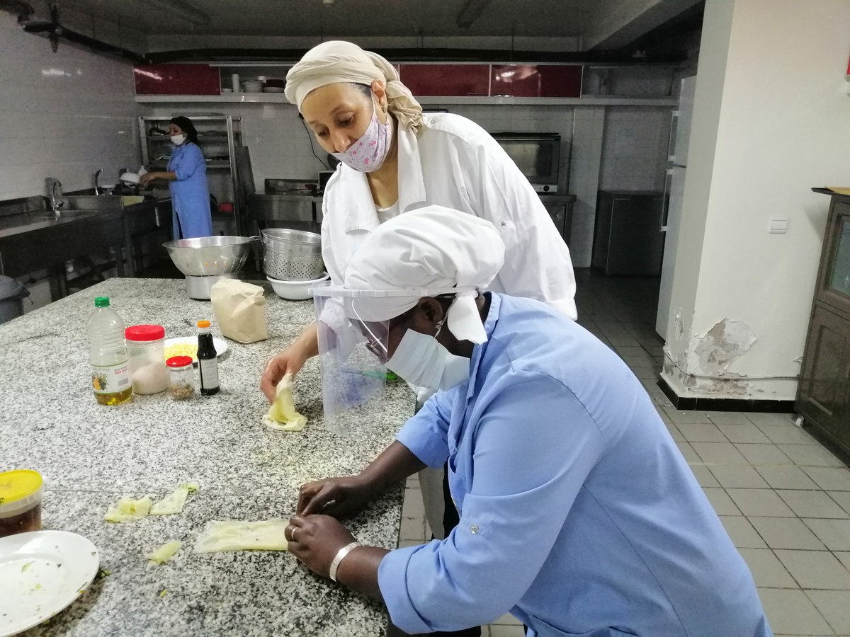 Depuis 2015, #INSAFassociation est heureuse de compter sur le soutien de  #UnionEuropeenne dans le cadre de son action d'autonomisation des mères célibataires. Découvrez les ateliers mis en place au sein du centre.  
#insertionprofessionnelle
#travaildécent