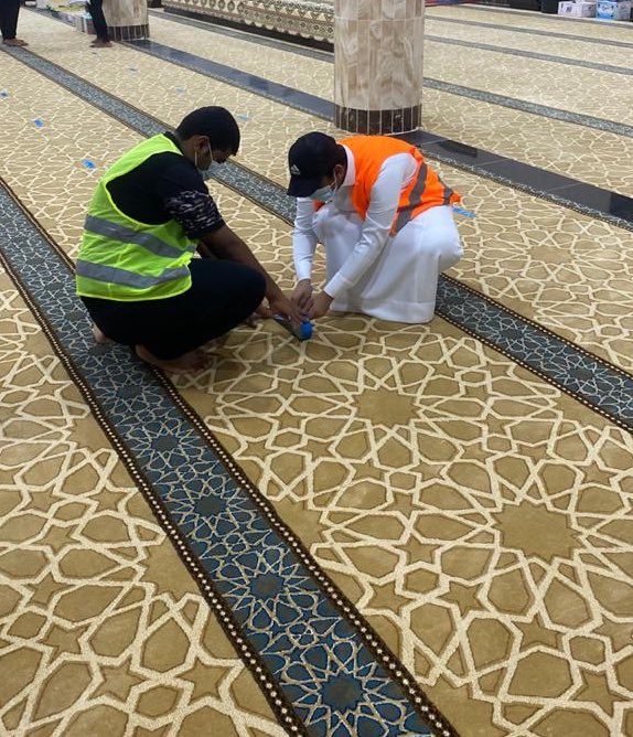 SAND_2030's tweet photo. قامت مجموعة ساند التطوعية
 في يوم التطوع السعودي و العالمي 2020
بتنظيف و تعقيم و تجديد خطوط التباعد في جامع العماير #يوم_التطوع_السعودي_والعالمي #يوم_التطوع_العالمي https://t.co/4NYwVPUvjo