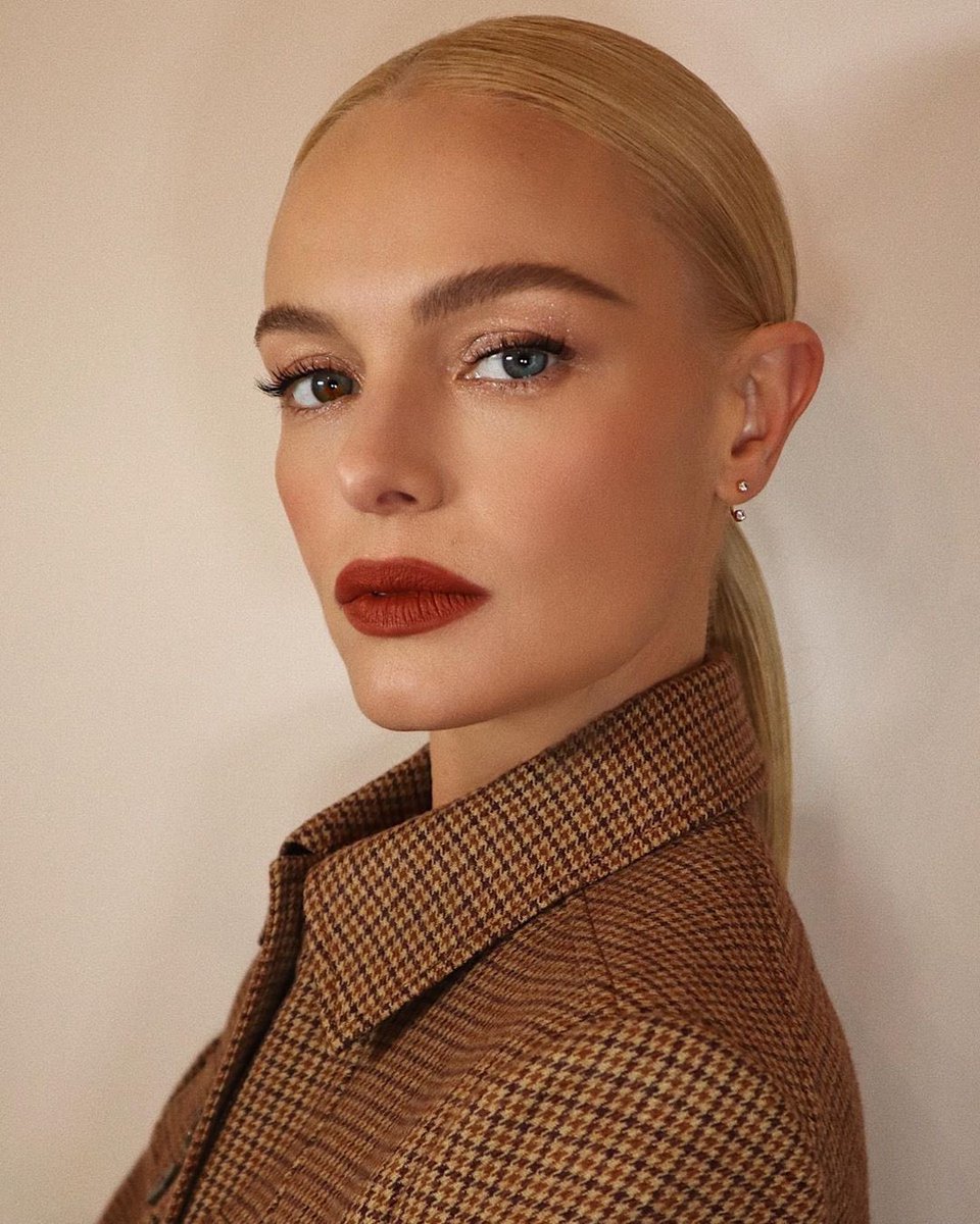 katebosworth's tweet photo. In honor of @hungvanngo’s birthday here are a few of the many looks he’s created on me 🎨 which look is your favorite? 💞 https://t.co/Srme99EKiG
