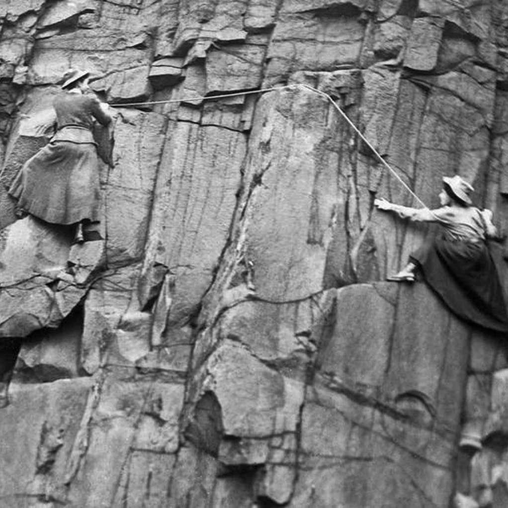 1908: The Ladies' Scottish Climbing Club _ Lucy Smith and Pauline Ranken at Salisbury Crags _ For more pictures like this, follow @retronauthome @retronauthq