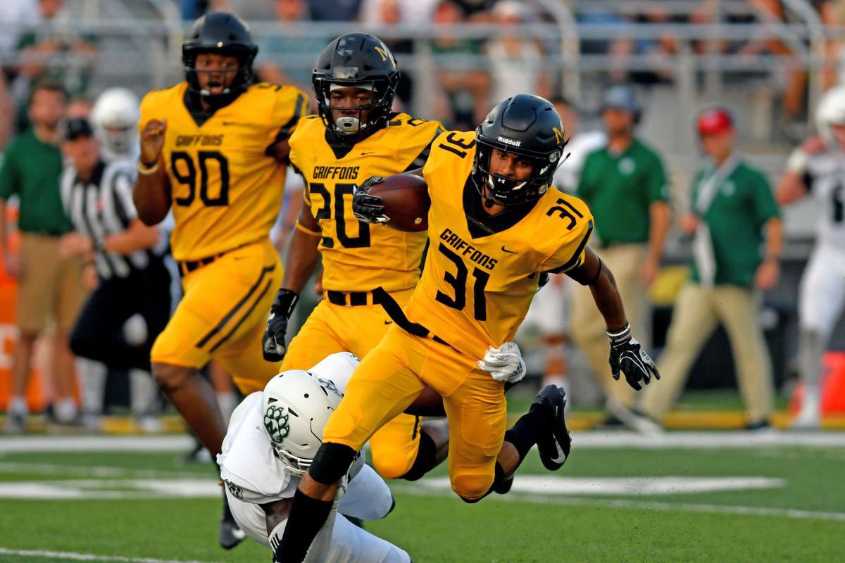 After a great conversation with <a href="/Coach5000Watts/">Ryan Watts</a> I am truly blessed to say that I have received an offer from Missouri Western State University‼️🦁🦅
<a href="/simpson32/">simpson32</a> <a href="/SAMIEPARKER/">SAMIE PARKER</a> <a href="/PHSPantherFB/">Park Hill South FB</a> <a href="/EMP1RE7v7/">Emp1re7v7</a> stretchthefieldfa.com