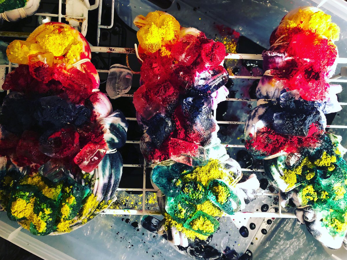 TheLeesOfMemory's tweet image. These are in-bound to @LostNFoundRecs but I wanted all those who sent the made-to-order DMs to know I'll reach out to you once this batch goes out. Much appreciated! #IceAndTime #icedye #fiberreactive #prociondyes @dharmatrading