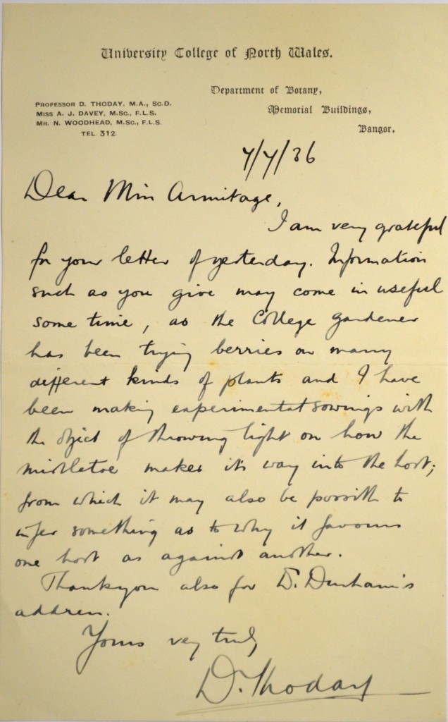 BotanyRNG's tweet photo. #AdventBotany Day 7 visits the mysteries of mistletoe https://t.co/lcoVhn6EFl. A letter from University College, North Wales and the first record of Viscvum on holly in the UK. #AdventBotany2020 #Botany #AdventCalendar https://t.co/OlWQHuk2FJ
