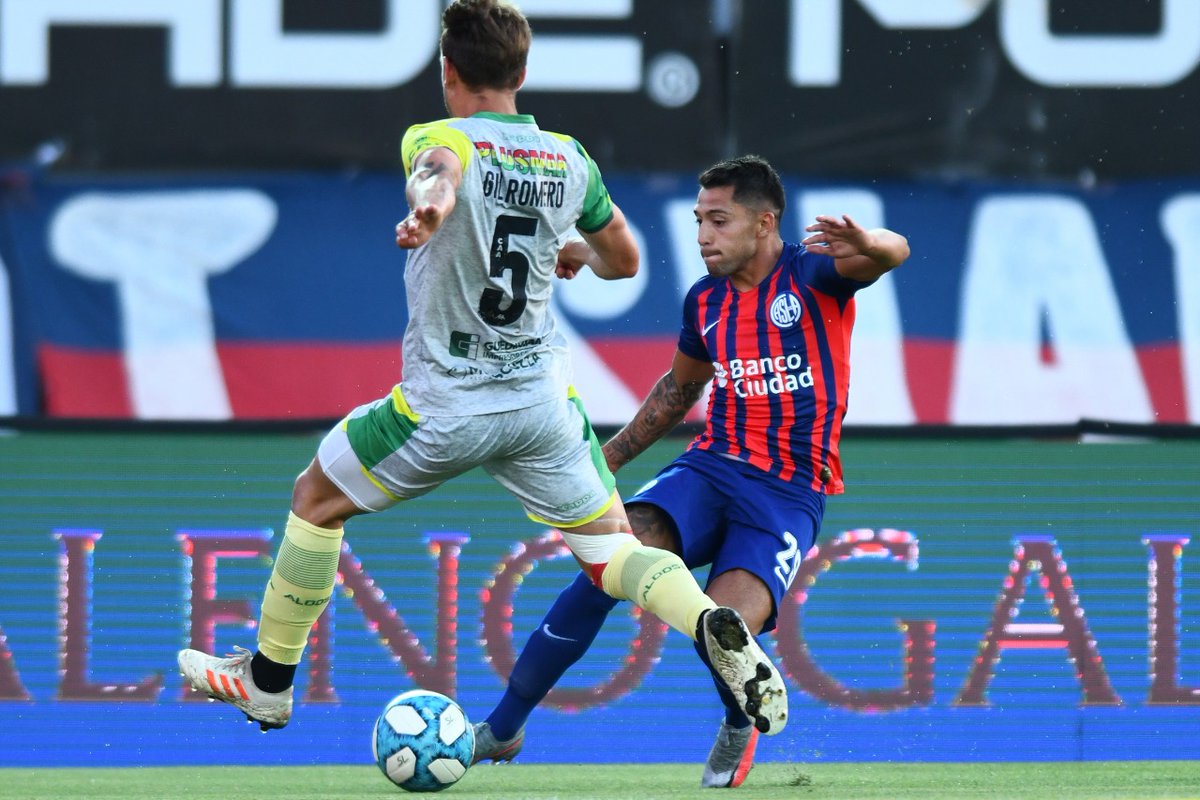 lacuerveria's tweet photo. #FinalPT |

#SanLorenzo: 0
Aldosivi: 0

📌#SanLorenzo tuvo el control del juego pero no sumó variantes para llegar con peligro al arco de Aldosivi, a excepción de la jugada más clara que no pudo definir Cachila y Di Santo. Muy bien Rojas. Partido apagado.

#LaCuervería20Años https://t.co/SbCOfGKsmg