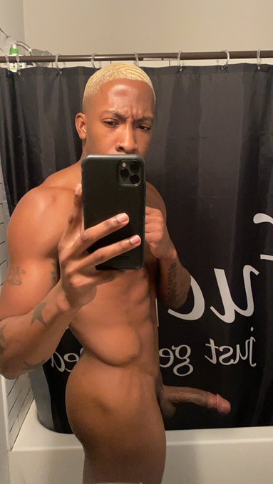 Pretty brown x slim thick all around https://t.co/pLoeGPEWli<a href="/tag/memorylanemonday"class="tags"><span>#memorylanemonday</span></a>