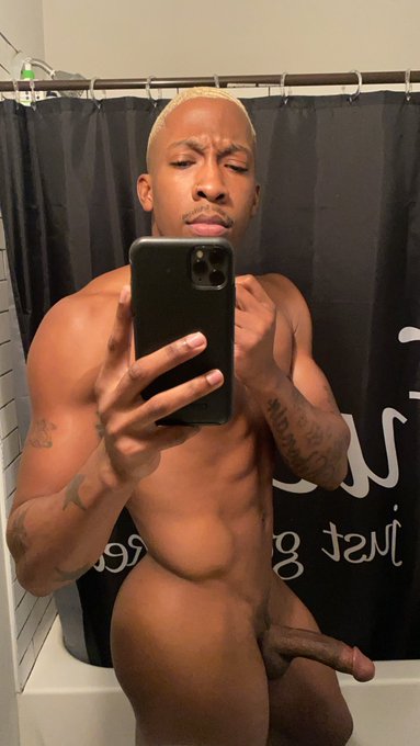 Pretty brown x slim thick all around https://t.co/pLoeGPEWli<a href="/tag/memorylanemonday"class="tags"><span>#memorylanemonday</span></a>