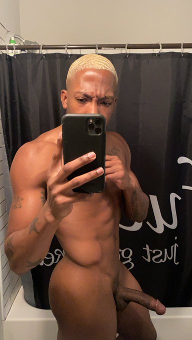 Pretty brown x slim thick all around https://t.co/pLoeGPEWli<a href="/tag/memorylanemonday"class="tags"><span>#memorylanemonday</span></a>