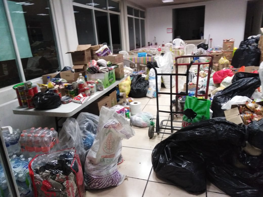 EstreSolis's tweet photo. #AntorchaConTabasco Es momento de unirnos y ponemos nuestro granito de arena con centros de acopio, ayudemos, ya que @lopezobrador_ no ha hecho nada a 2 meses de esta tragedia. https://t.co/NoIfD0DX4r