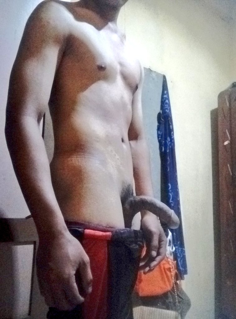 Sableng54164236's tweet photo. @desta_geboy Ini mau ndak tante https://t.co/xL1WLE4wgs
