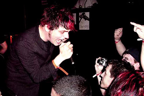 kissofviolence's tweet image. I ALREADY POSTED THESE TO HOURLY BUT. HIS HAIR.