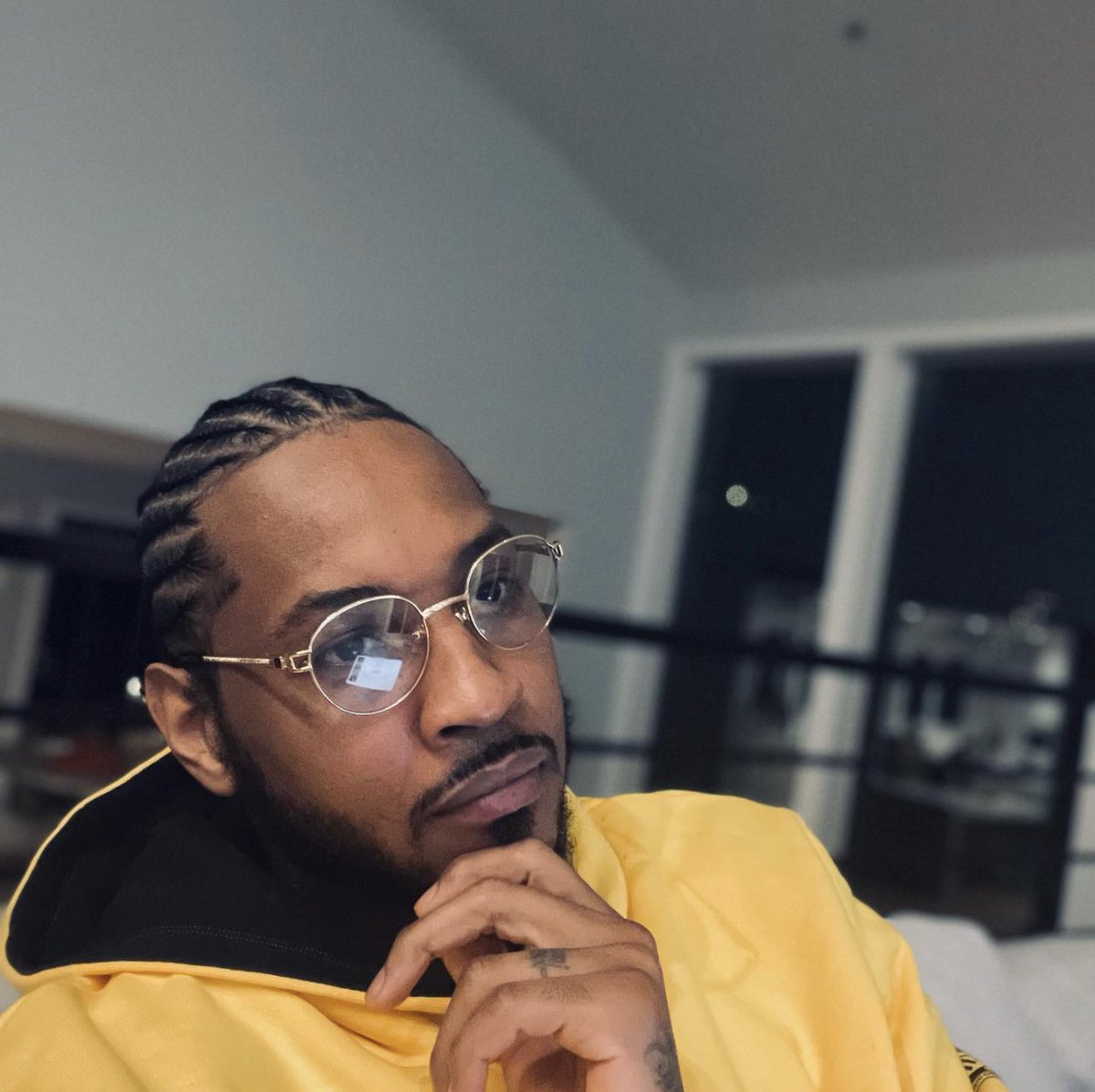 RTNBA's tweet photo. CORNROWS MELO IS BACK👀 https://t.co/Bi2exeEZzH